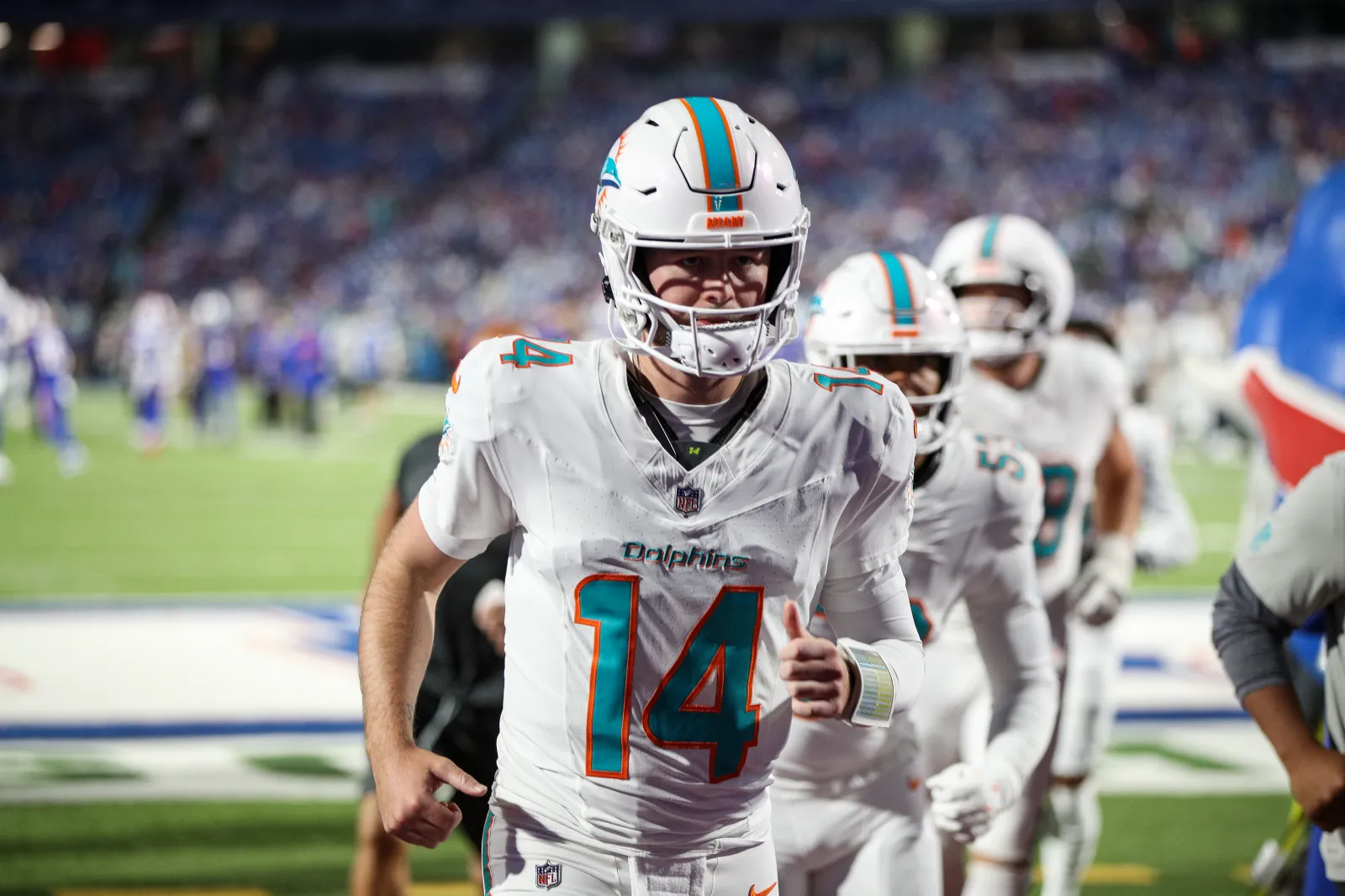 Dolphins Make Shocking Quarterback Change Ahead of Browns Game - Newsweek