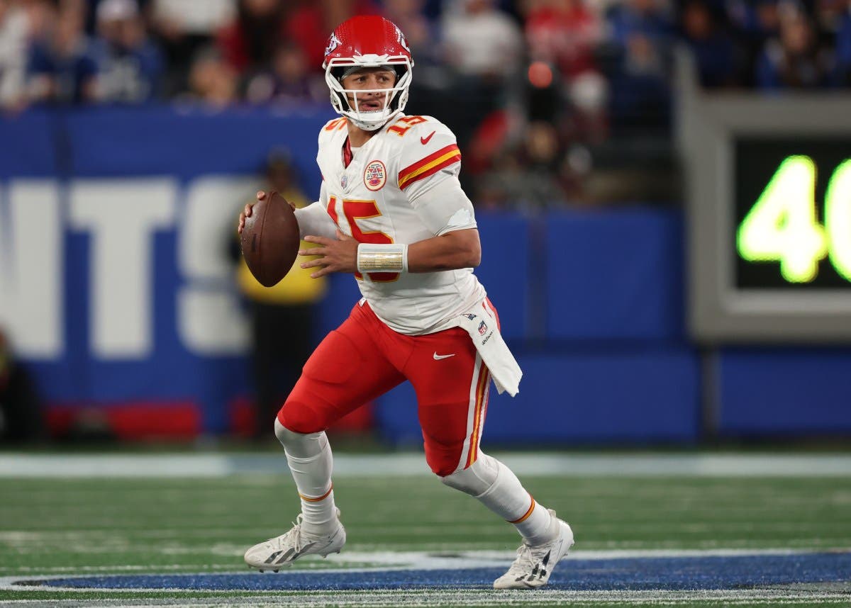 Chiefs vs Jaguars Expert Predictions for Monday Night Football Week 5