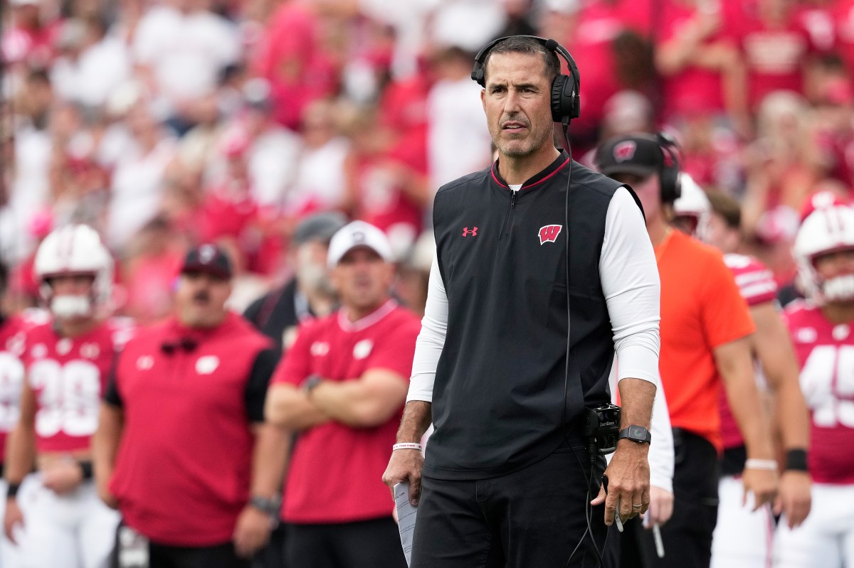 Wisconsin Crowd Turns on Luke Fickell During Ohio State Blowout