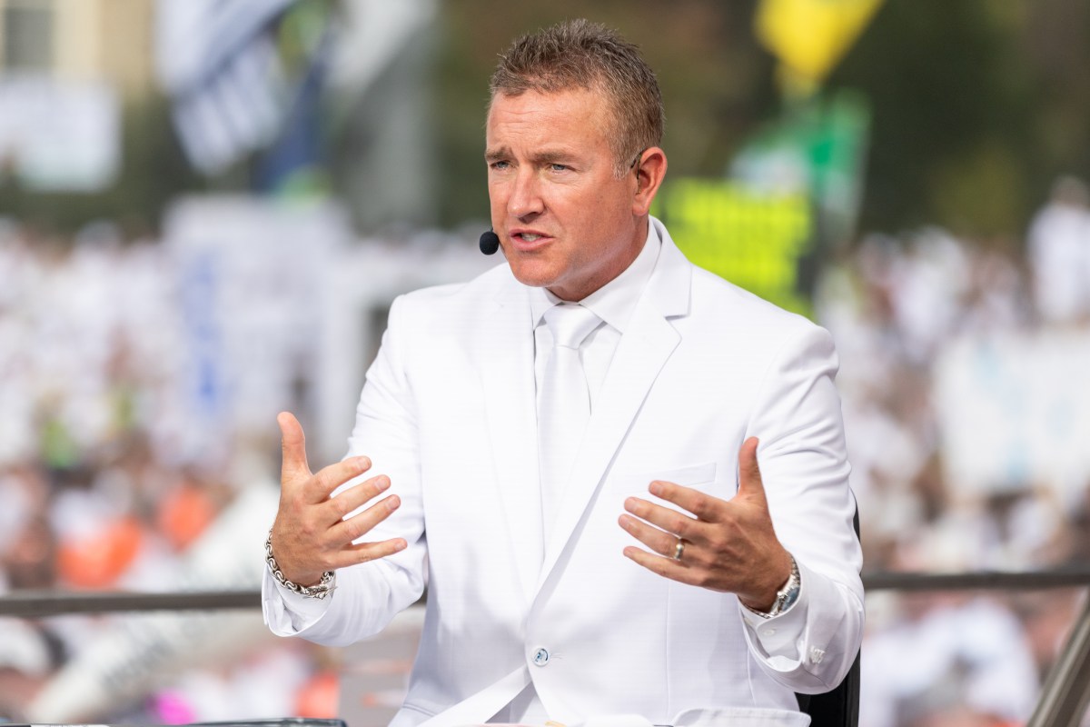 College Football Ref& 039;s Suspension Catches Kirk Herbstreit& 039;s Attention