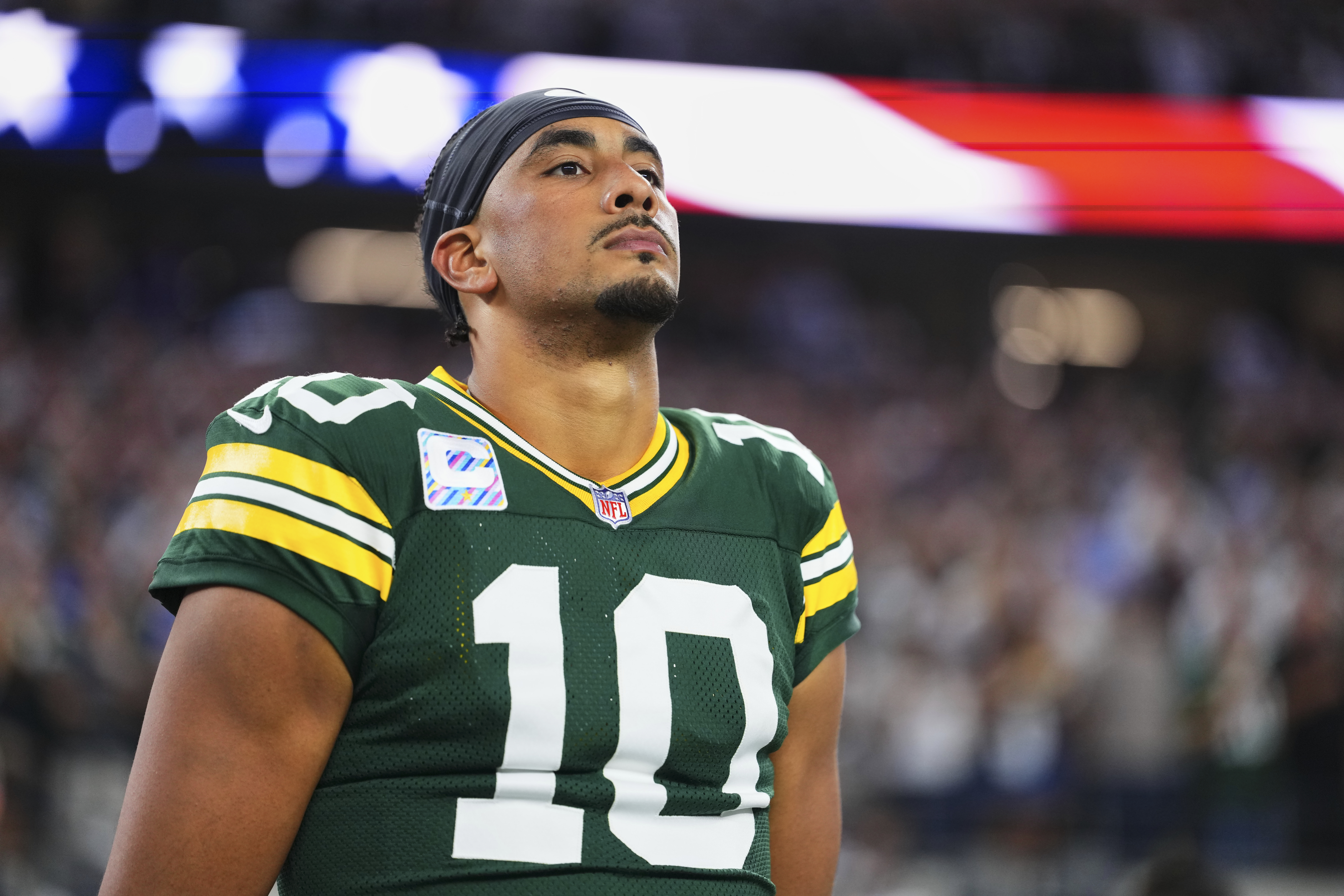Packers' Jordan Love Exits Game With Concerning Injury