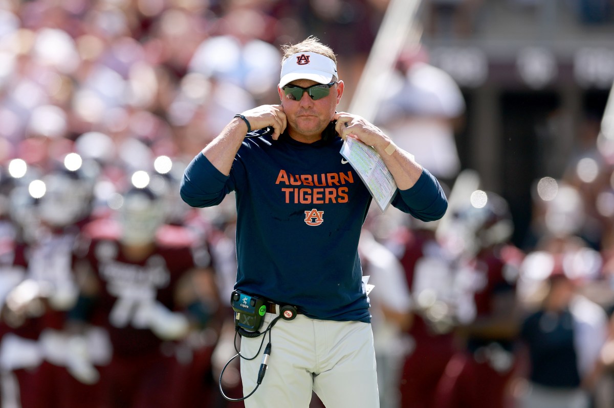 Auburn's Hugh Freeze Teases Major QB Change Ahead of Must-Win Game