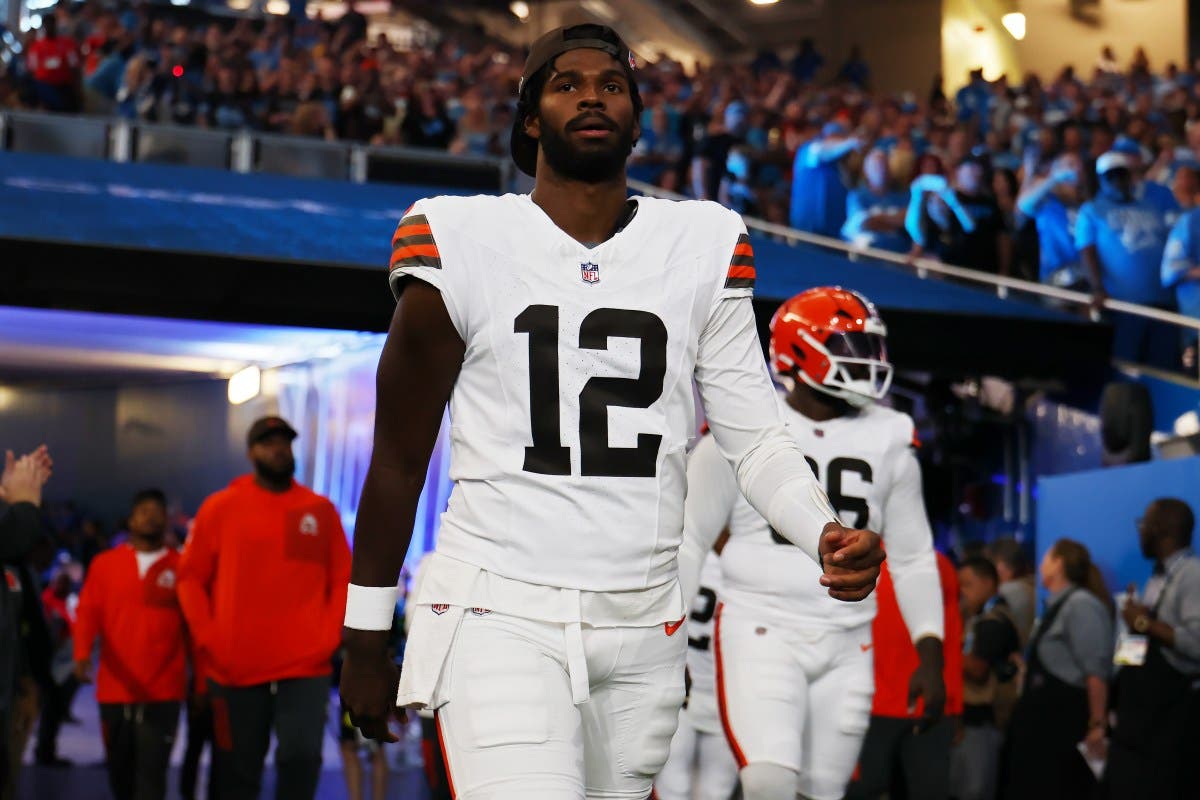 Shedeur Sanders' Bold Support for Dillon Gabriel Ahead of NFL Debut