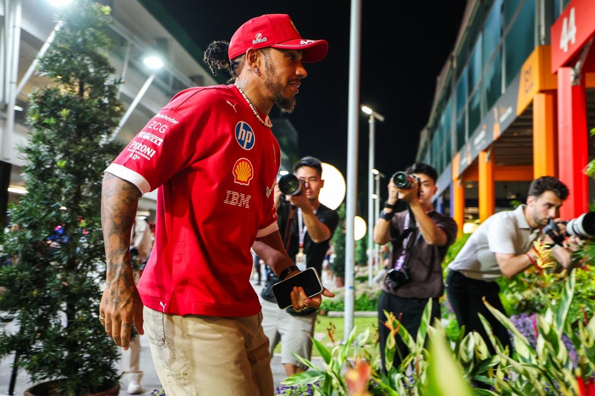 Lewis Hamilton on Why he Likely Won't Wear Cooling Vest - Singapore GP