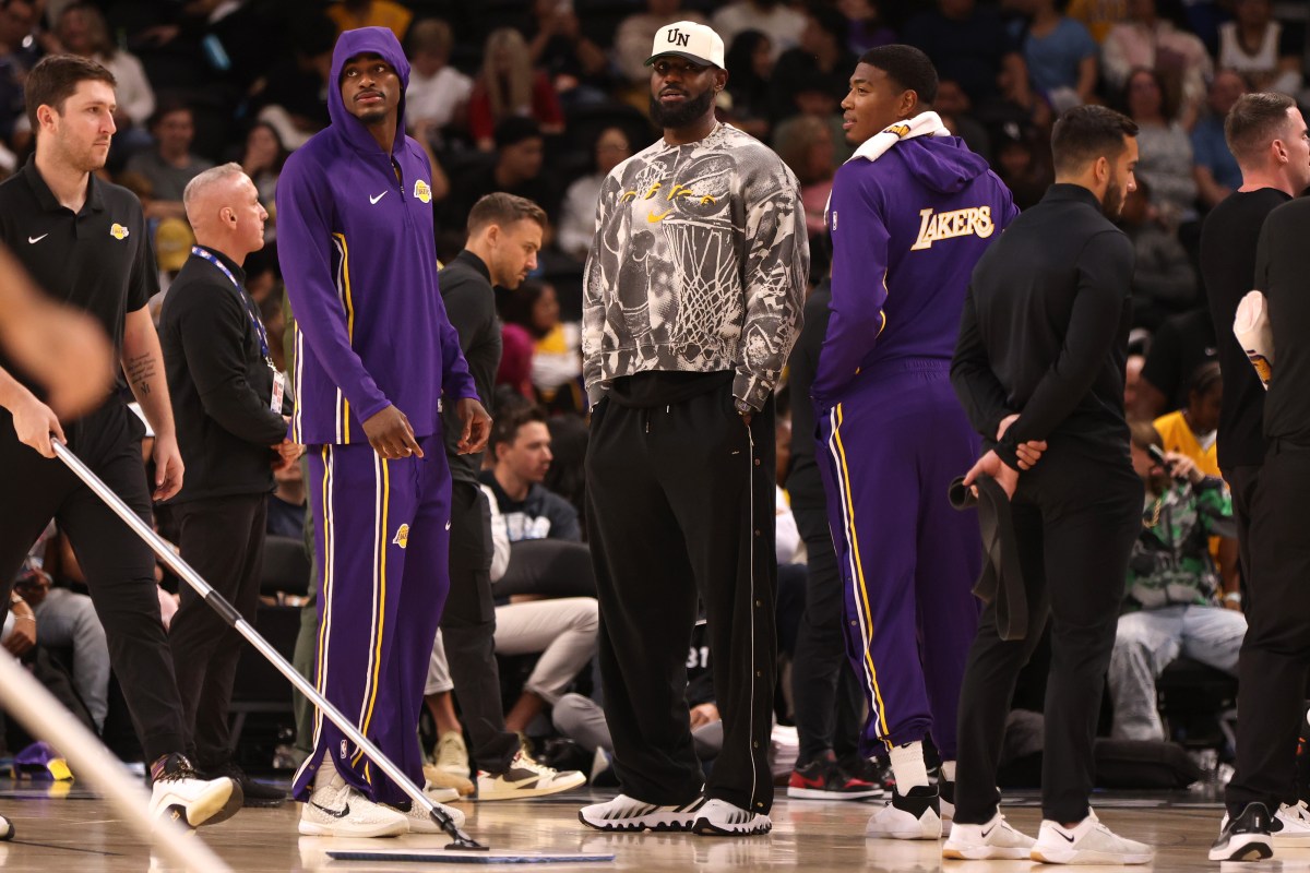 Lakers Receive Major Update on LeBron James' Return From Injury