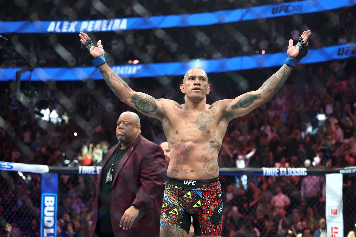Alex Pereira Reveals Brutal Injury Following Big UFC 320 Win