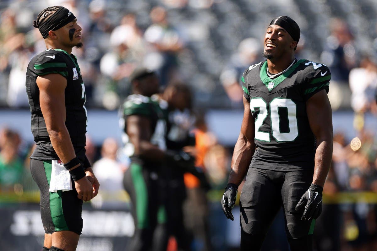 Jets Receive Brutal Critique After Disastrous First Half vs Cowboys