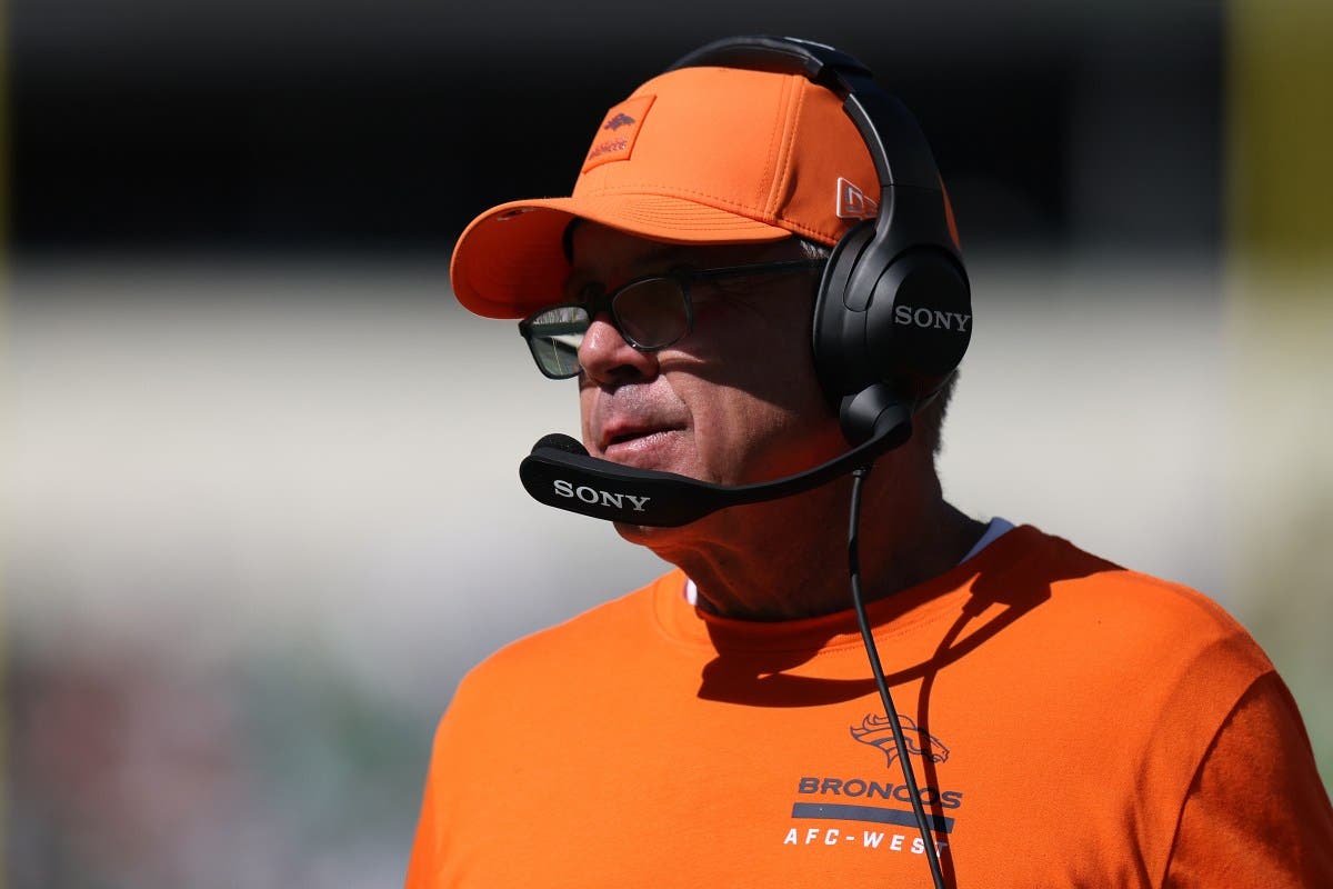 NFL Fans Call on Broncos' Sean Payton to Make Big Coaching Change