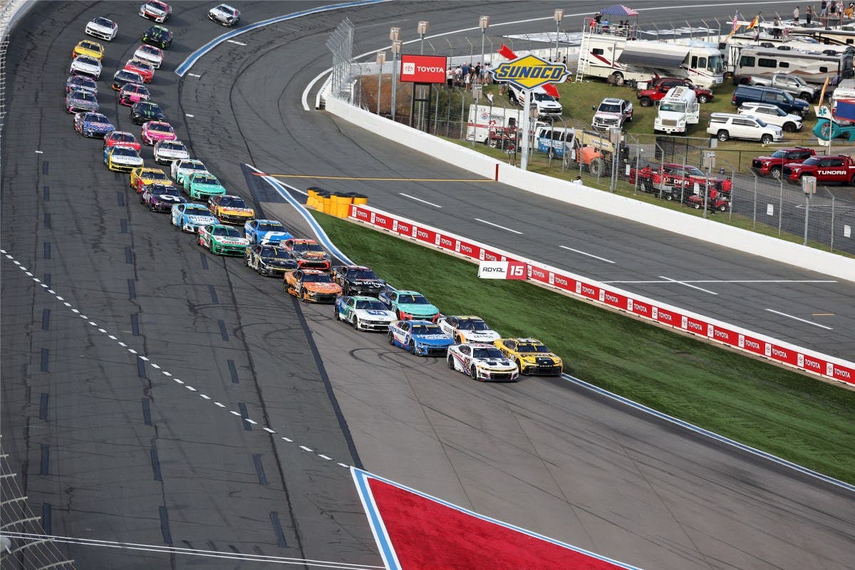 NASCAR Legend Joins List of Drivers Calling For Playoff Format Overhaul