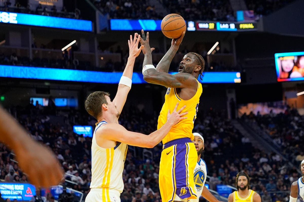 Lakers’ Deandre Ayton Sends Message to NBA After Strong Preseason Performance