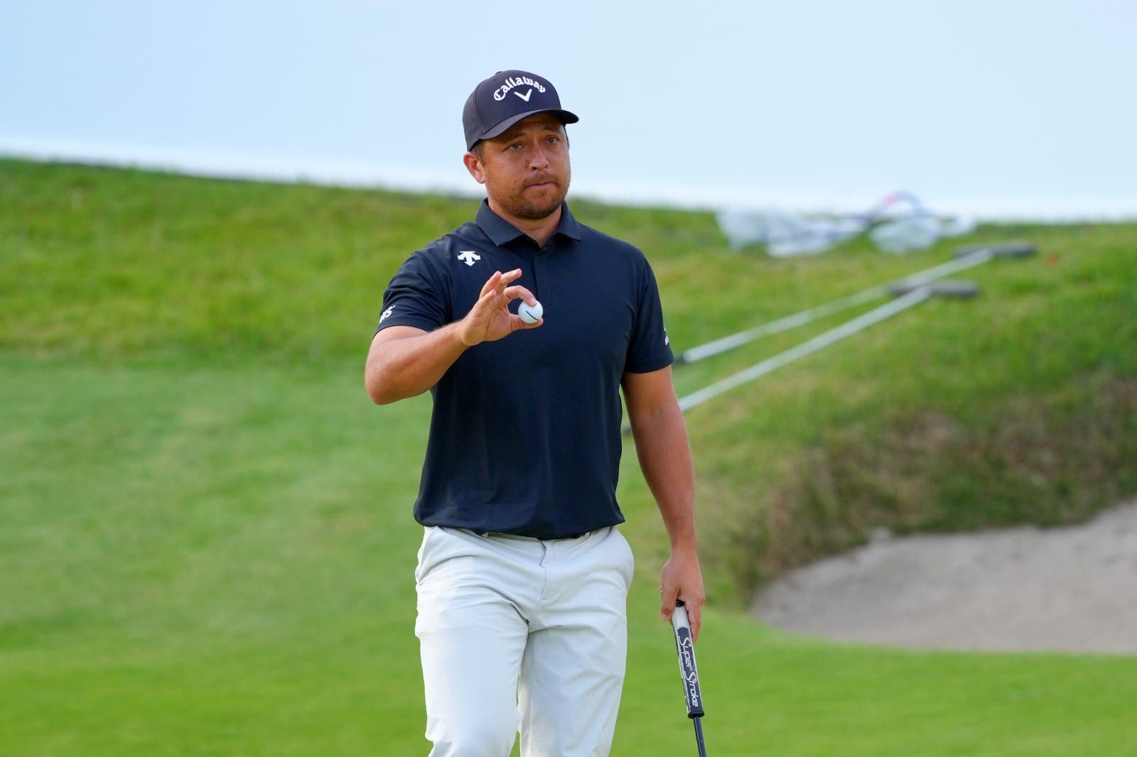 Xander Schauffele Ascende ao Topo no Japão após Rodada Histórica!