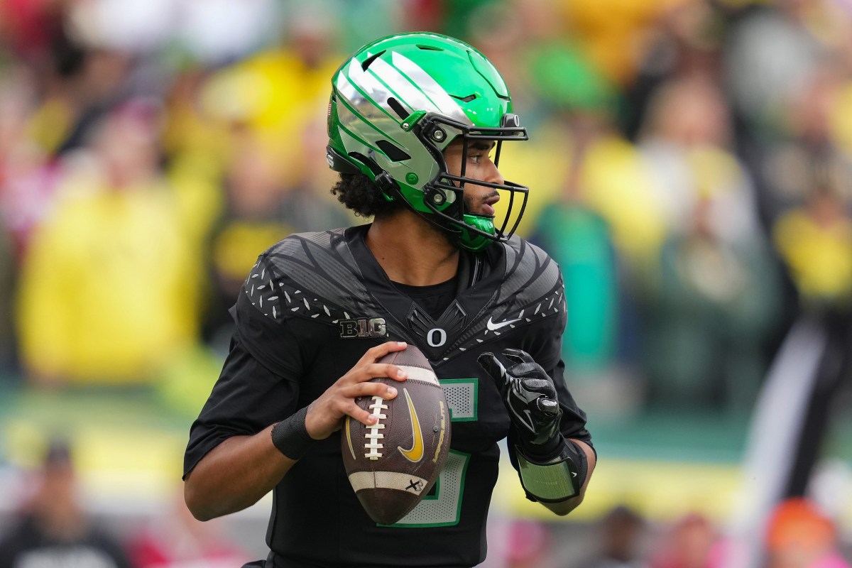How to Watch Oregon at Rutgers: Live Stream NCAA Football, TV Channel