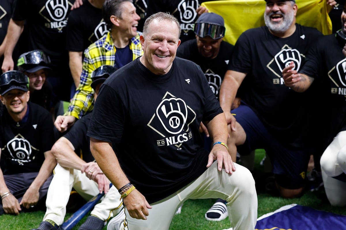 Brewers Manager Jokes He Wants MLB to Suspend Dodgers' Roki Sasaki for NLCS
