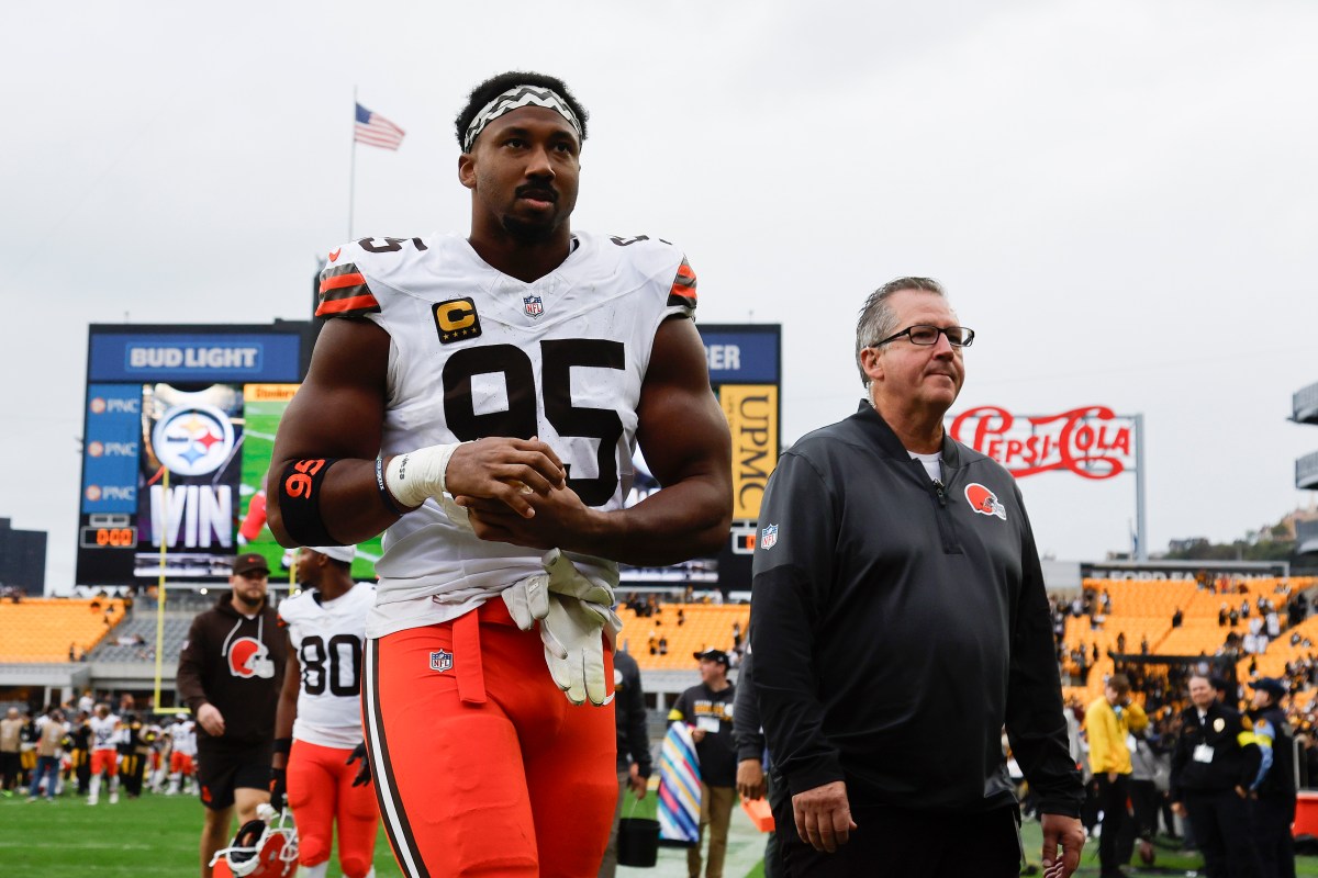 Browns Coach Responds to Myles Garrett& 039;s Frustration Comment After Loss to Steelers