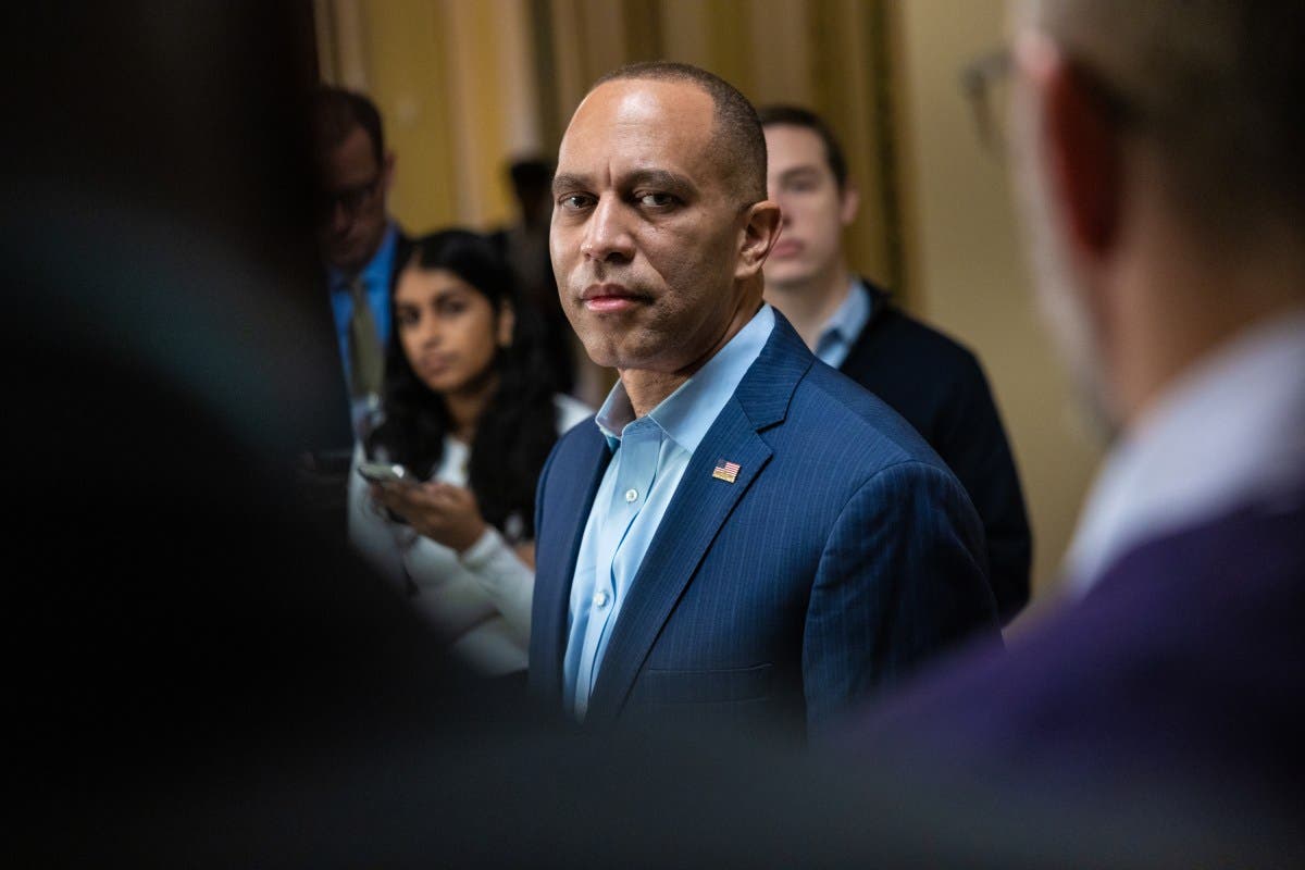 Jeffries Addresses Lack of Zohran Mamdani Endorsement