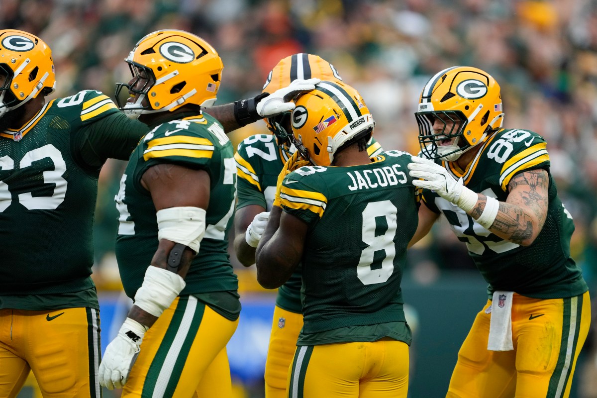 Packers Elevate RB After Concerning Josh Jacobs Update Surfaces