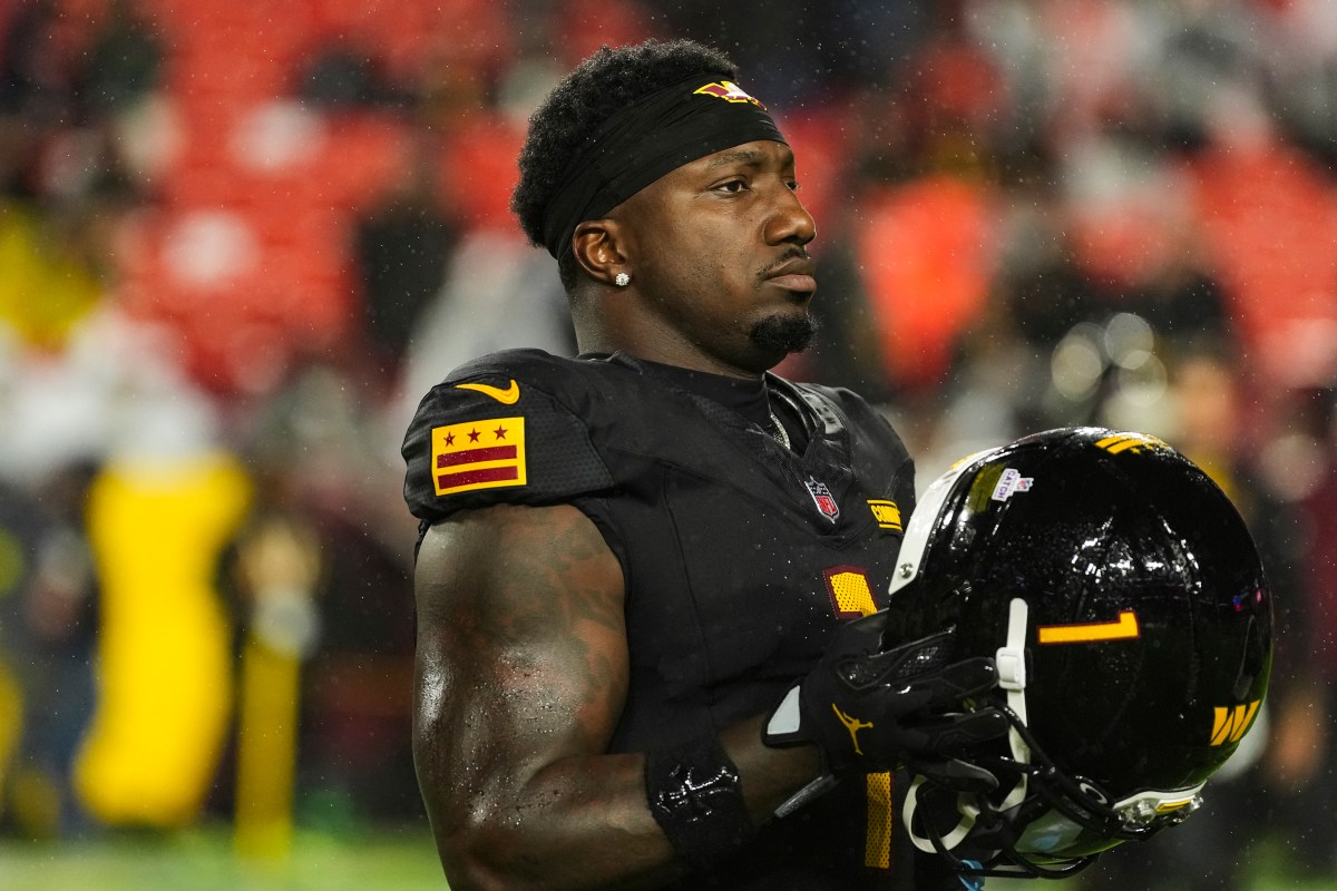 Commanders' Deebo Samuel Gives Troubling Injury Update on Himself