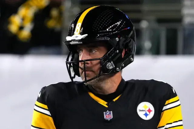 pittsburgh steelers quarterback aaron rodgers in bengals game