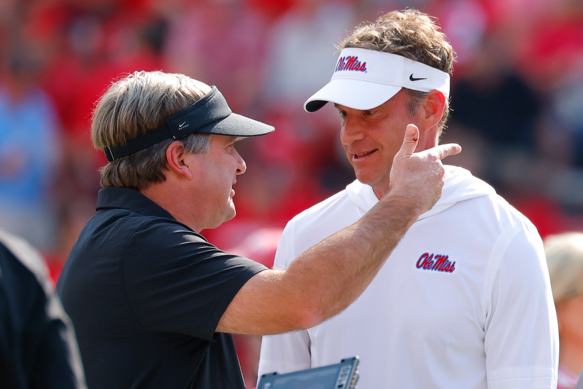 Lane Kiffin Caught Joking With Ref at Kirby Smart& 039;s Expense