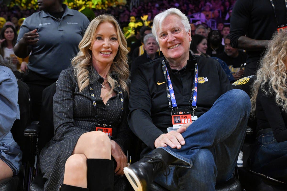 Lakers Sold to Mark Walter for Record $10 Billion