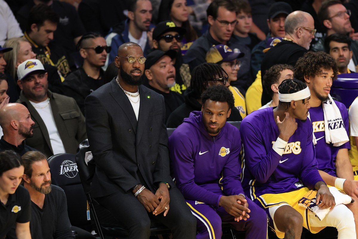 Warriors TV Network Trolls Lakers’ LeBron James in Opening Night Win