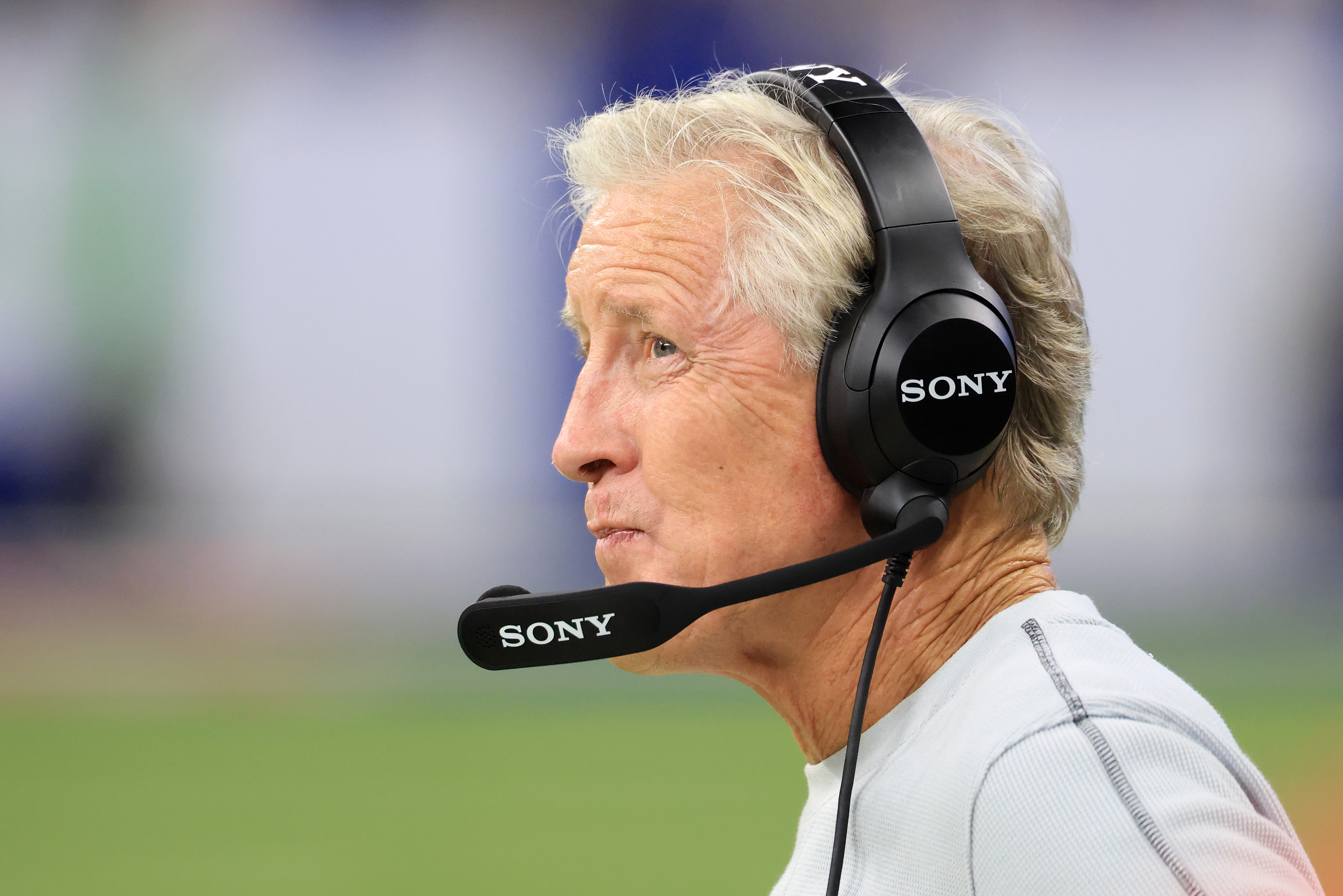 Raiders Fire Coach Amid Disastrous 2025 Season