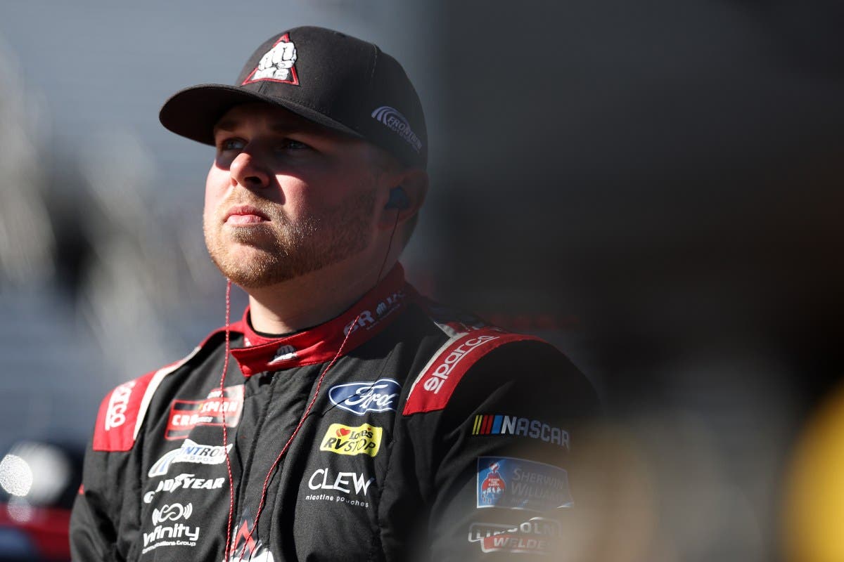 Layne Riggs Signs Multi-Year NASCAR Truck Series Extension With Front Row Motorsports