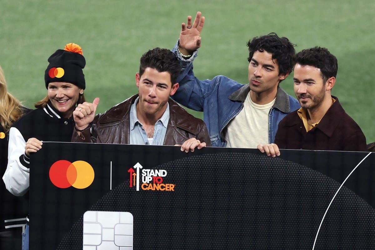 Las mejores reacciones al Juego 2 de la Interrupción de la Serie Mundial de los Jonas Brothers Las mejores reacciones al Juego 2 de la Interrupción de la Serie Mundial de los Jonas Brothers