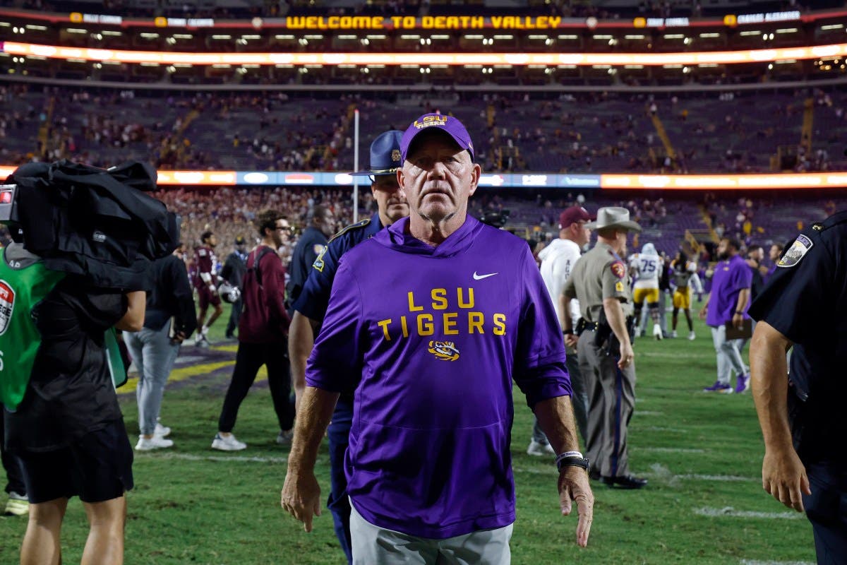 LSU demitirá Brian Kelly após derrota em casa para o Texas A&M LSU demitirá Brian Kelly após derrota em casa para o Texas A&M