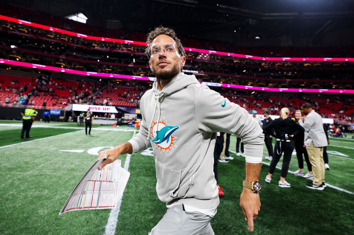 Dolphins Expected to Make Baffling Trade Deadline Decision