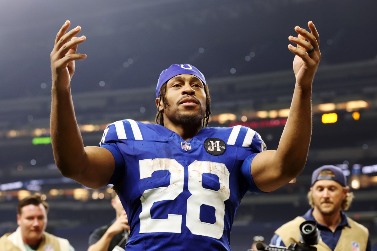 Colts' Jonathan Taylor Eyes Own Payday After Bijan Robinson's Record Deal