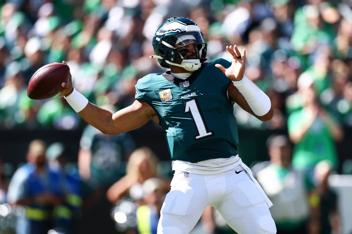 Eagles suffer first 2025 loss to Broncos after fourth-quarter collapse