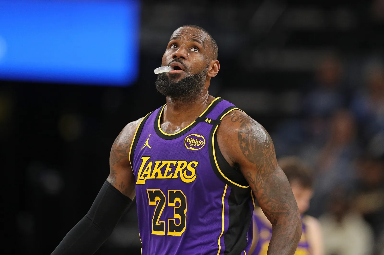 LeBron James: Early Season Setback Poses Challenges for Lakers