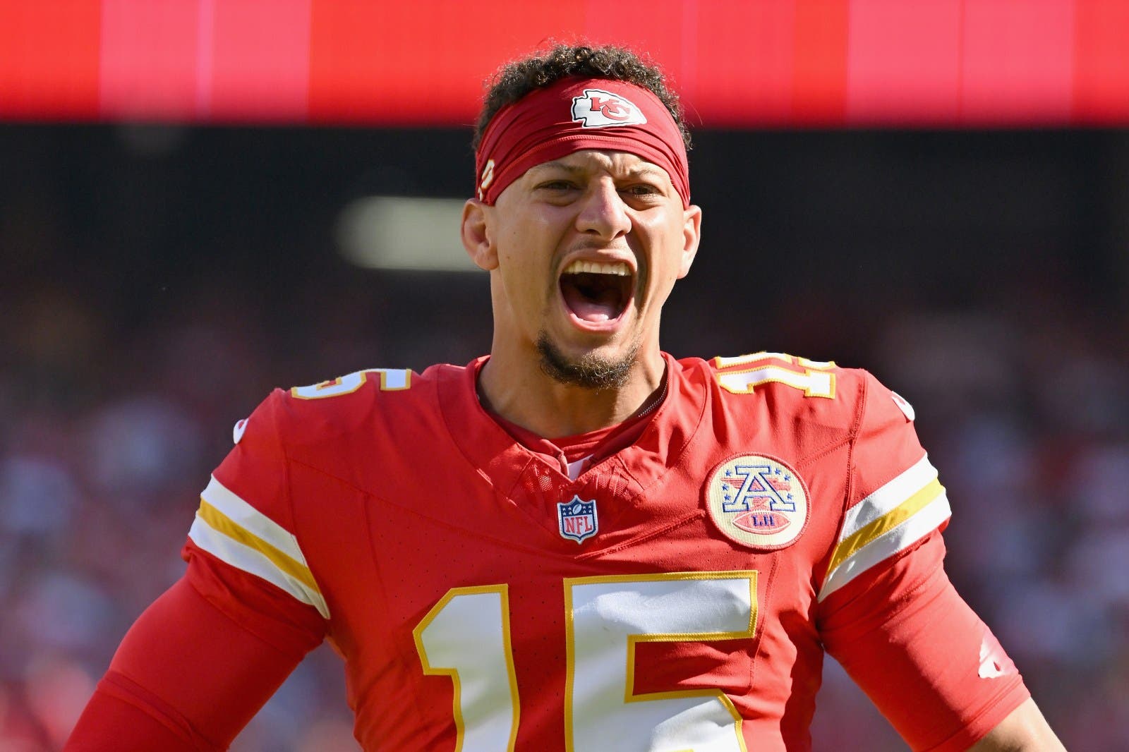Kansas City Chiefs Get Disturbing Patrick Mahomes Warning - Newsweek