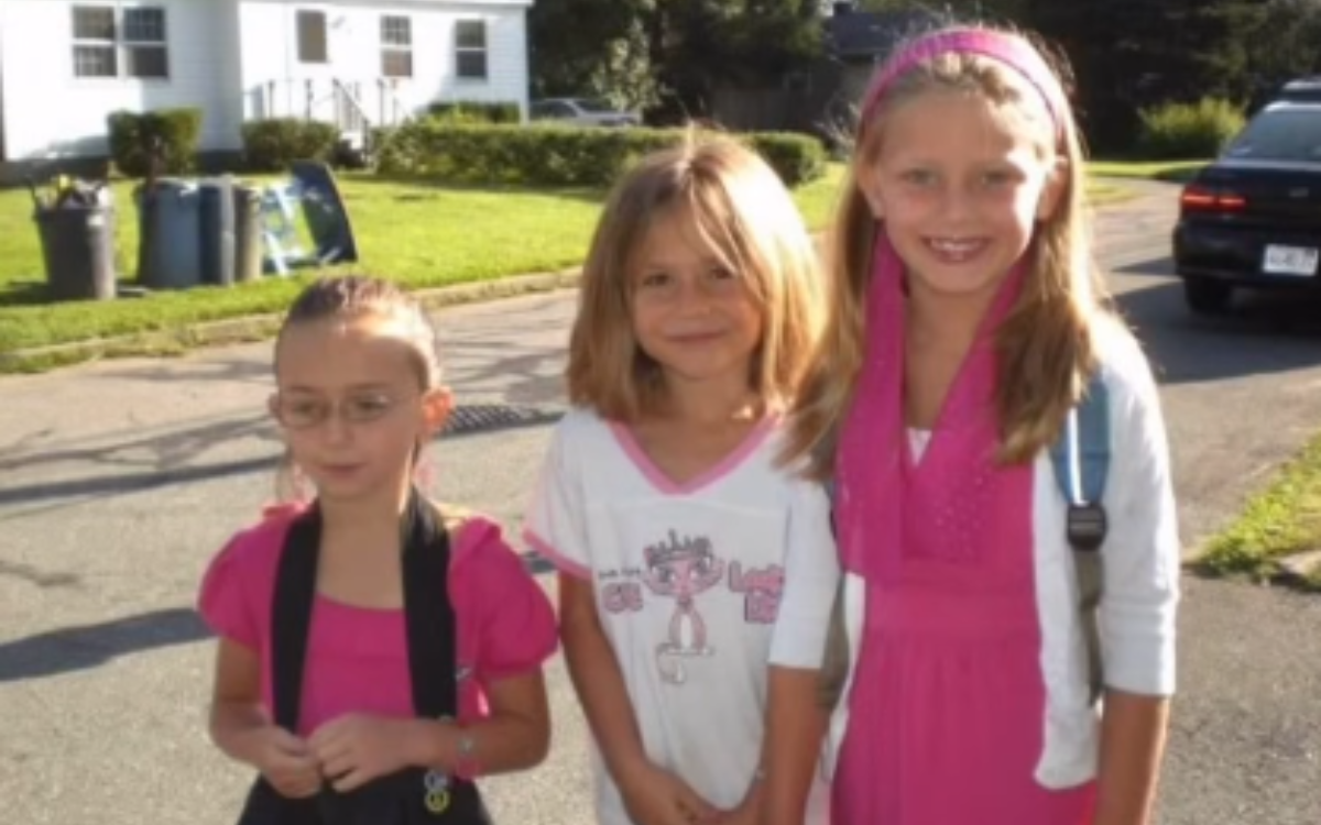 Woman Wondered Why She Was the Smallest of Her Friends, Until the Diagnosis