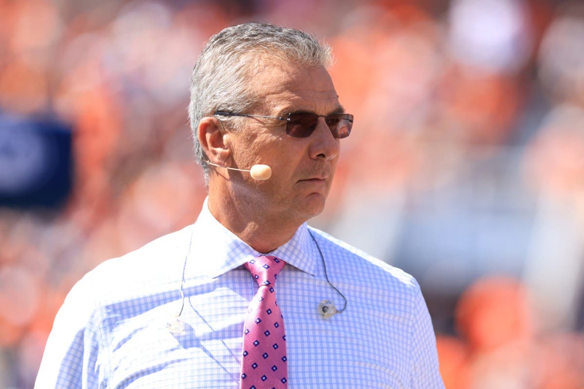 Former Ohio State HC Urban Meyer Linked to Big Ten Coaching Job