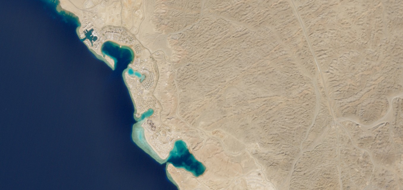 Satellite Photos Show Solar-Powered Luxury Resort on Red Sea