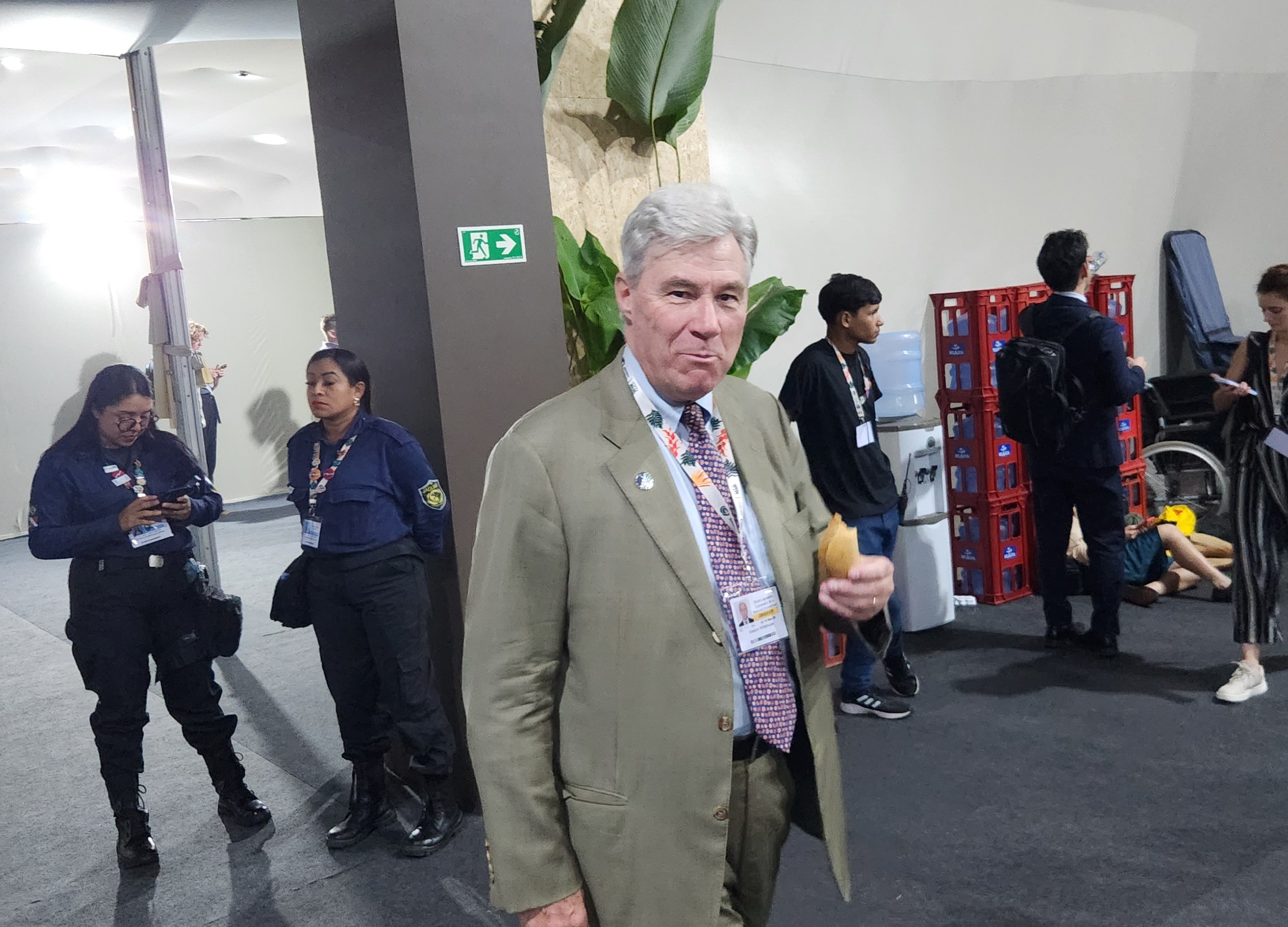 Whitehouse Calls Trump’s Climate Moves ‘Thuggish’ as He Goes Solo at COP30