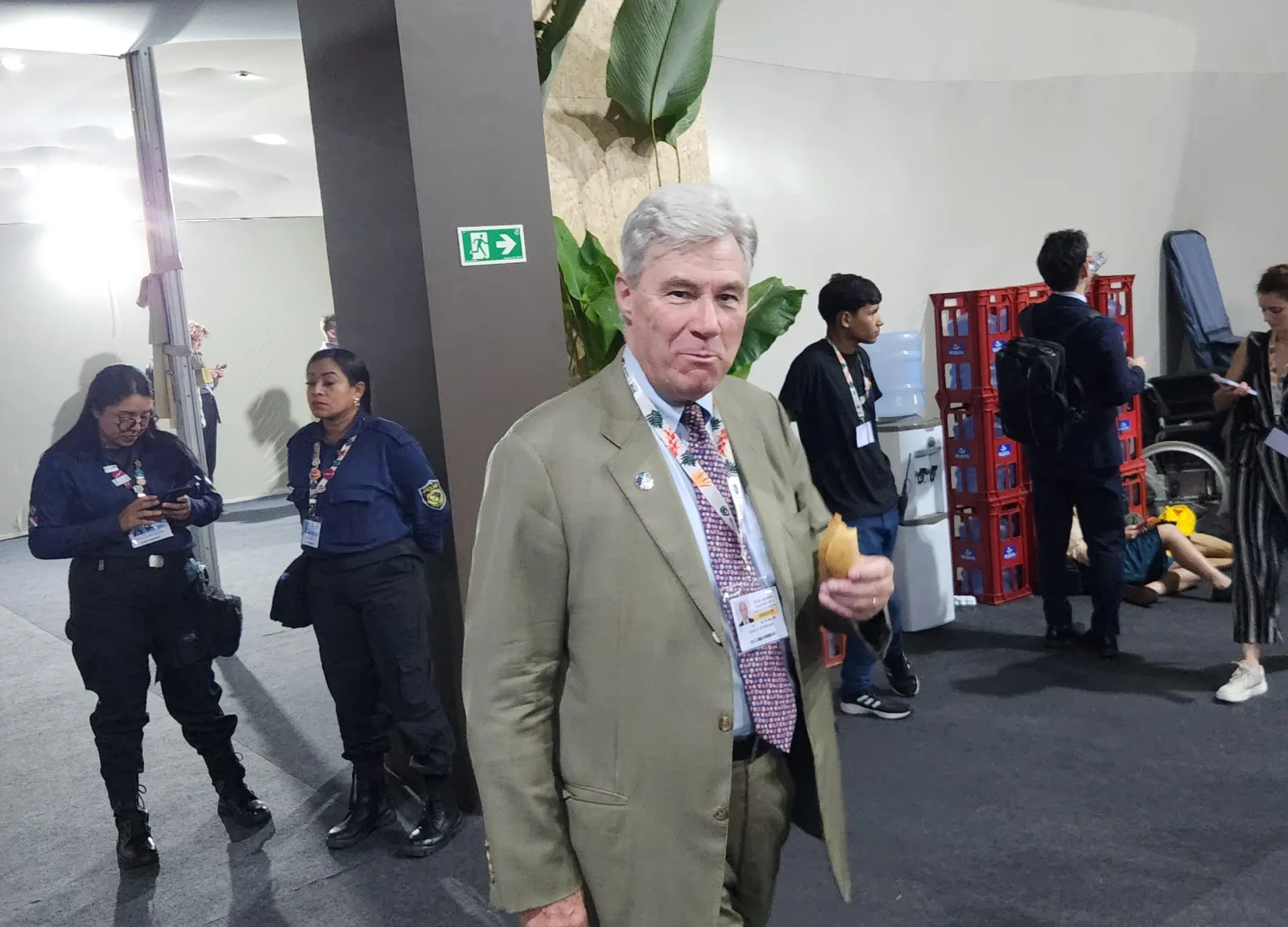 Whitehouse Calls Trump’s Climate Moves ‘Thuggish’ as He Goes Solo at COP30