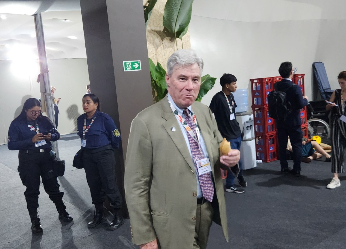 Whitehouse Calls Trump’s Climate Moves ‘Thuggish’ as He Goes Solo at COP30