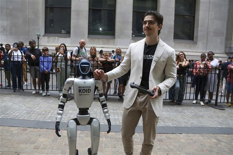 newsweek.com - Aman Kidwai - A Market Correction, Not a Meltdown, Is Hitting AI