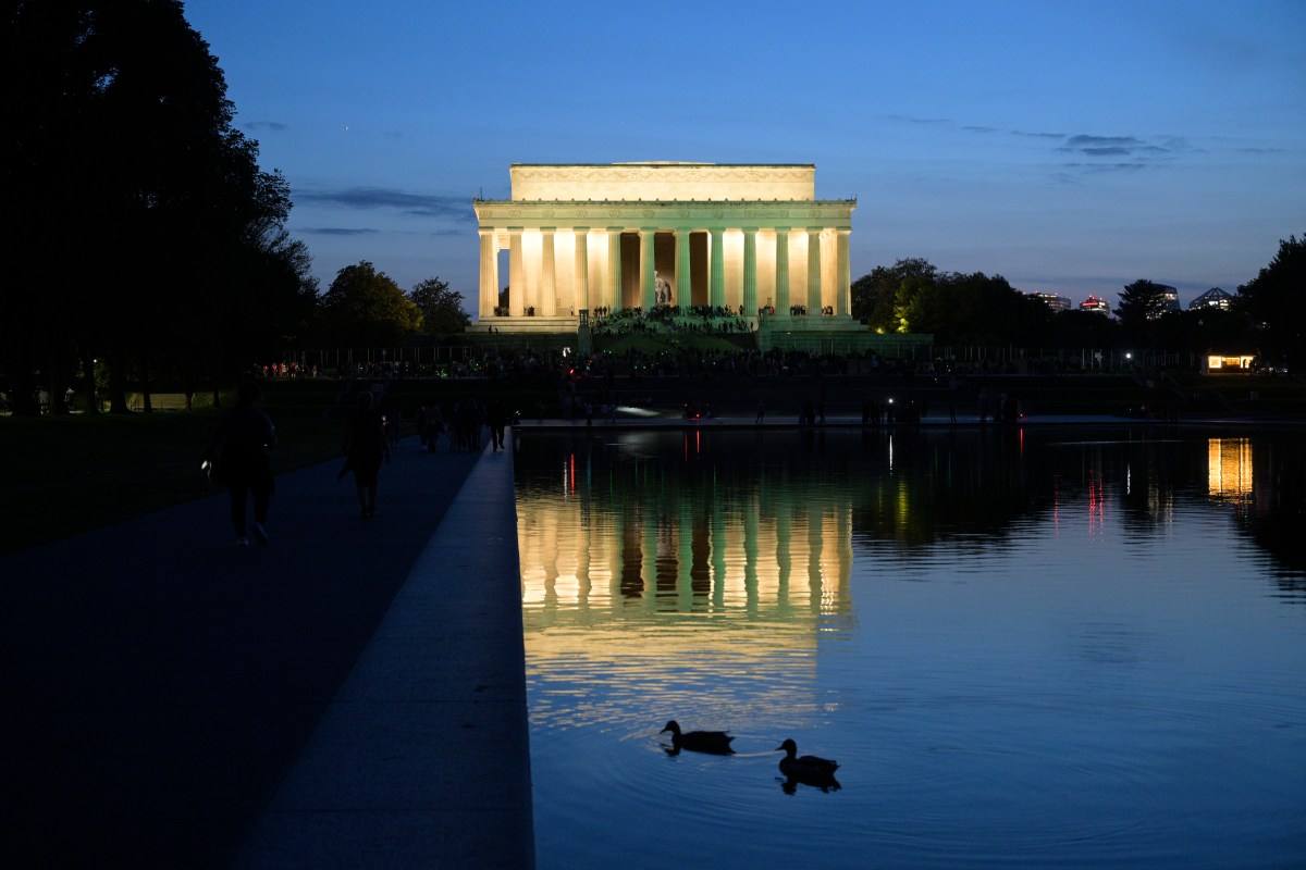 Trump's Bold Vision for the Lincoln Memorial: A Call to Action