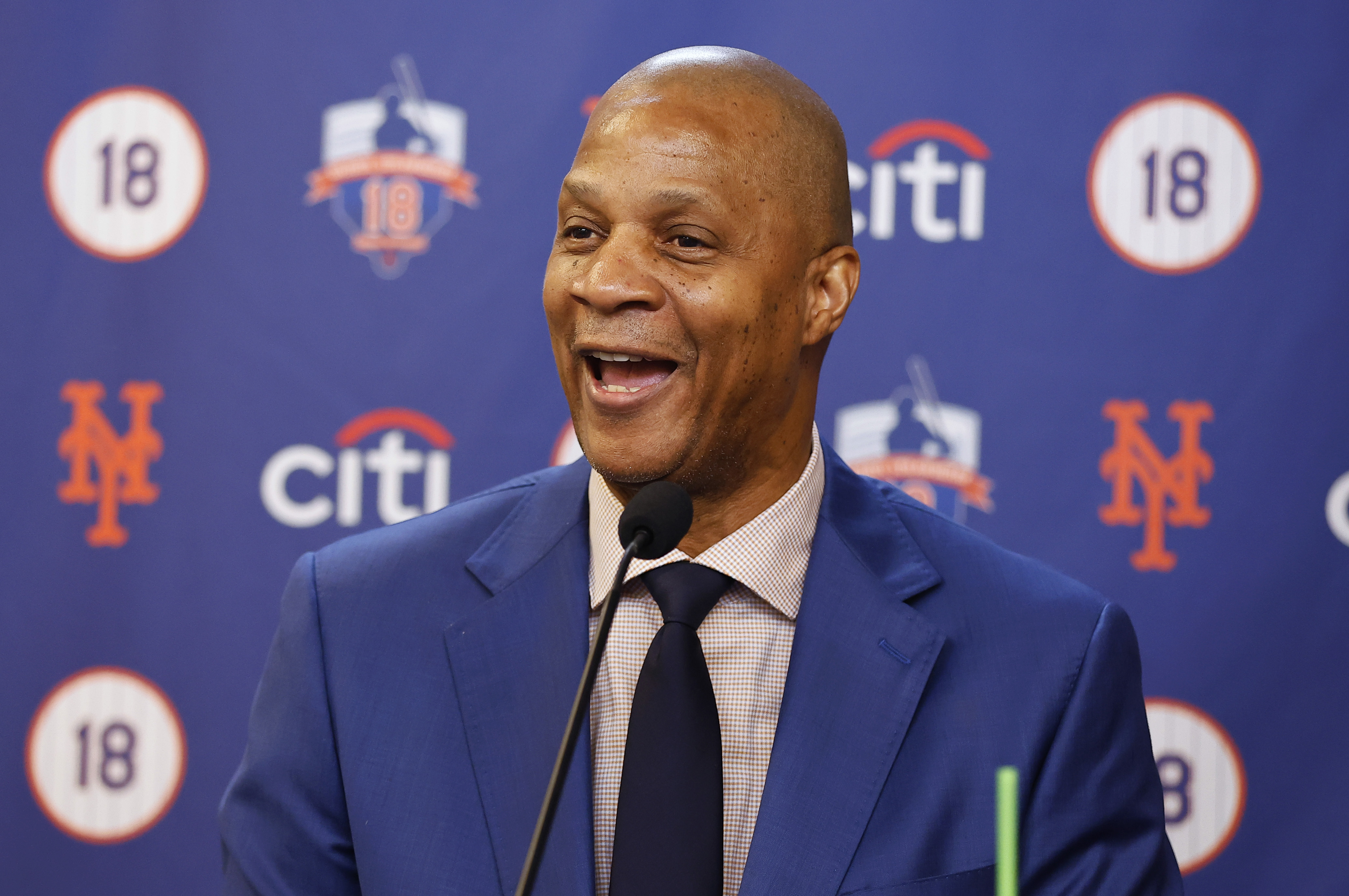 Donald Trump Pardons Darryl Strawberry, Former MLB Star