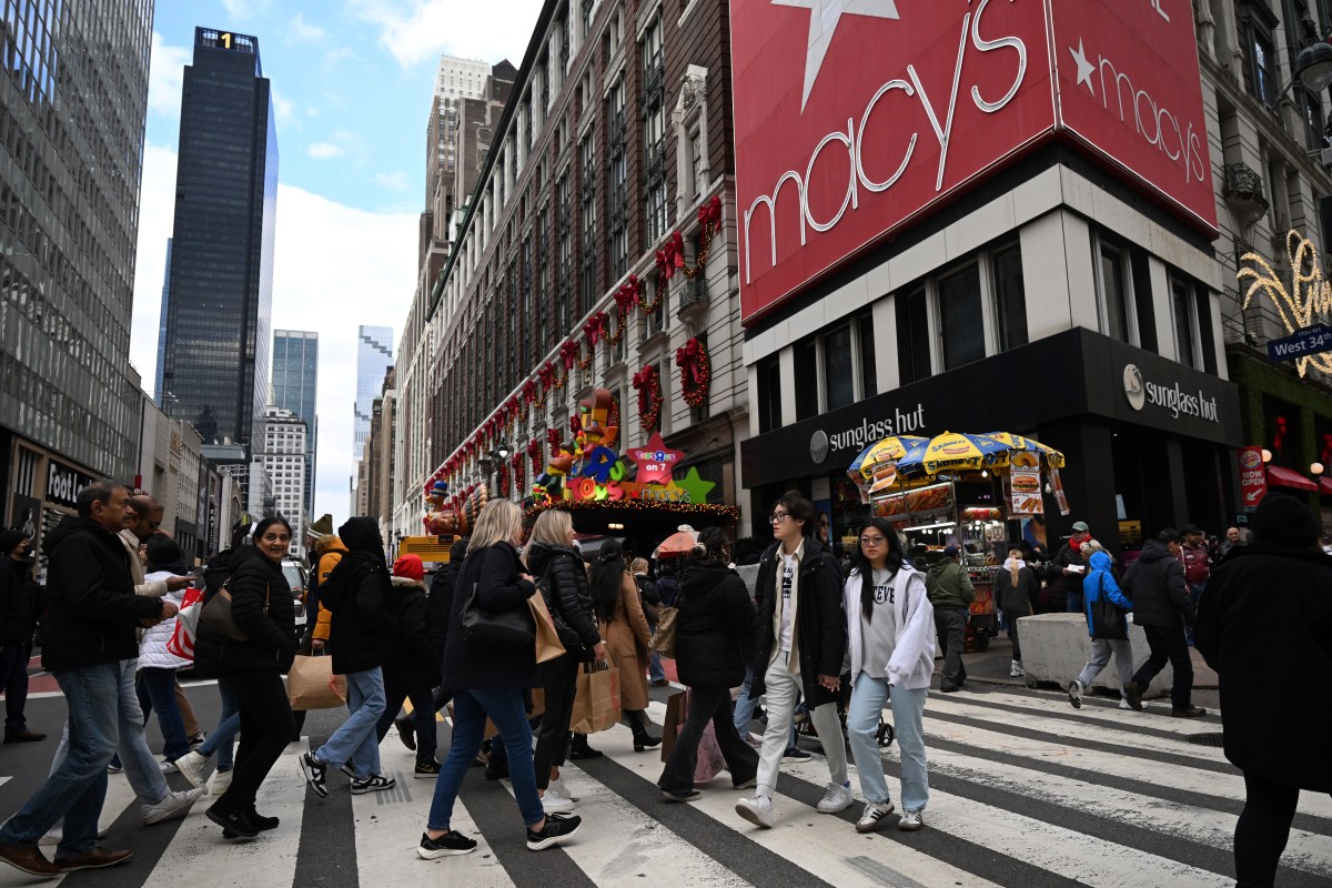 New &lsquo;Cash Law&rsquo; Could Change Shopping for Millions