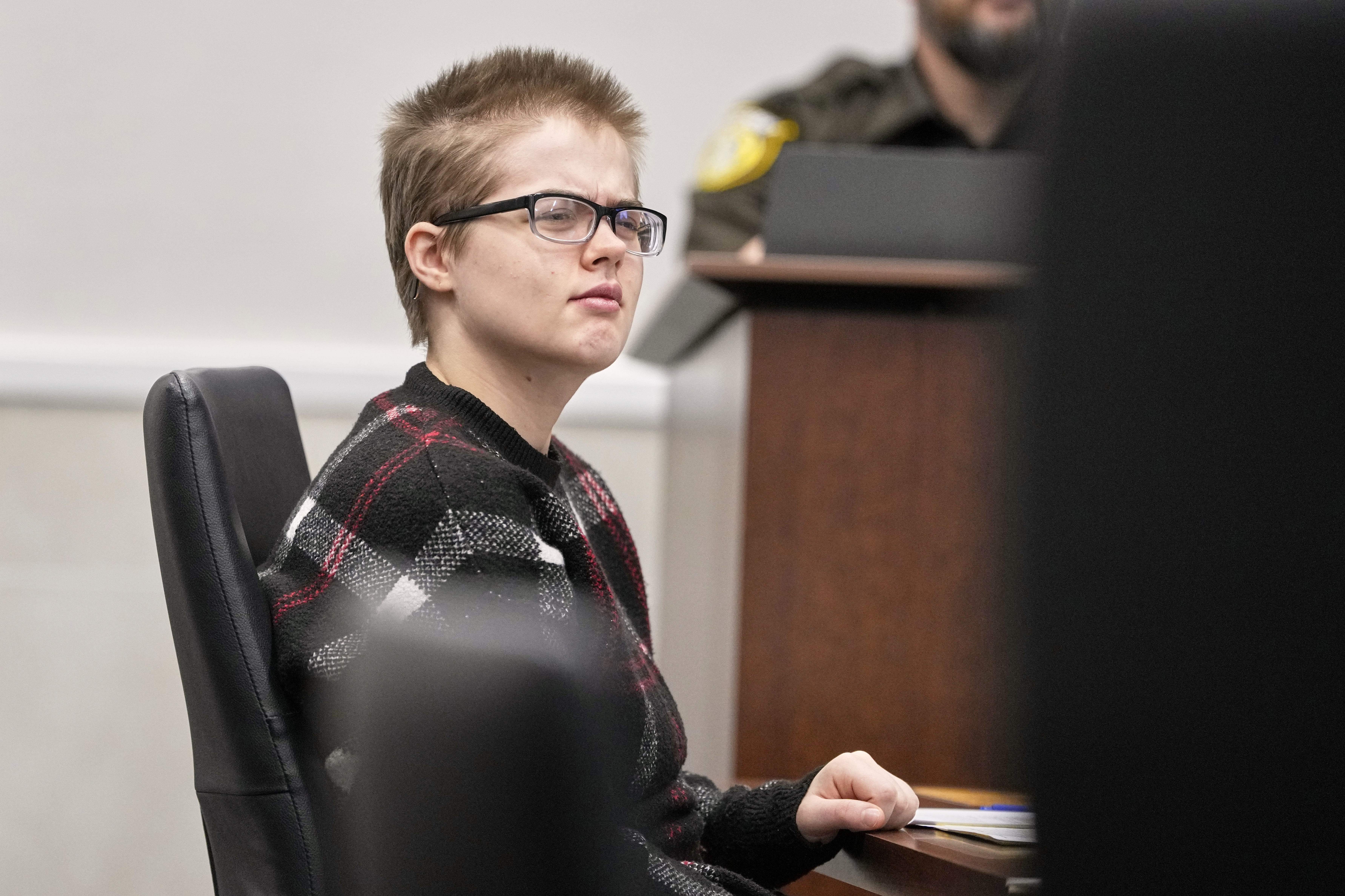 Woman Convicted in Slender Man Stabbing Cuts Off Ankle Monitor, Missing
