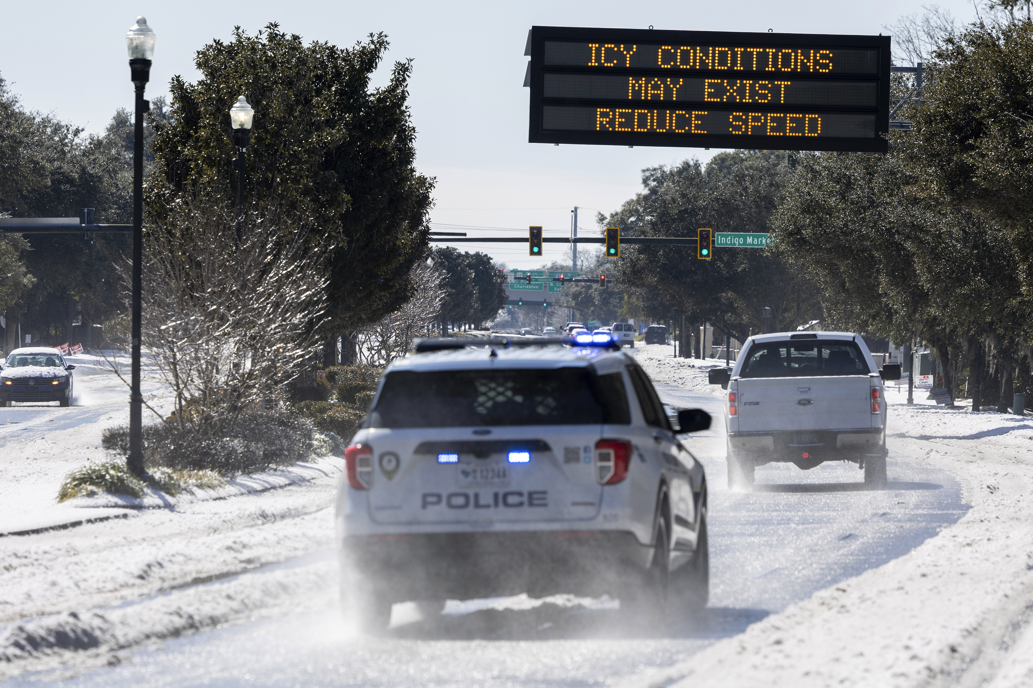 Winter Storm Warning As 13 Inches of Snow To Strike: 'Extreme Caution'