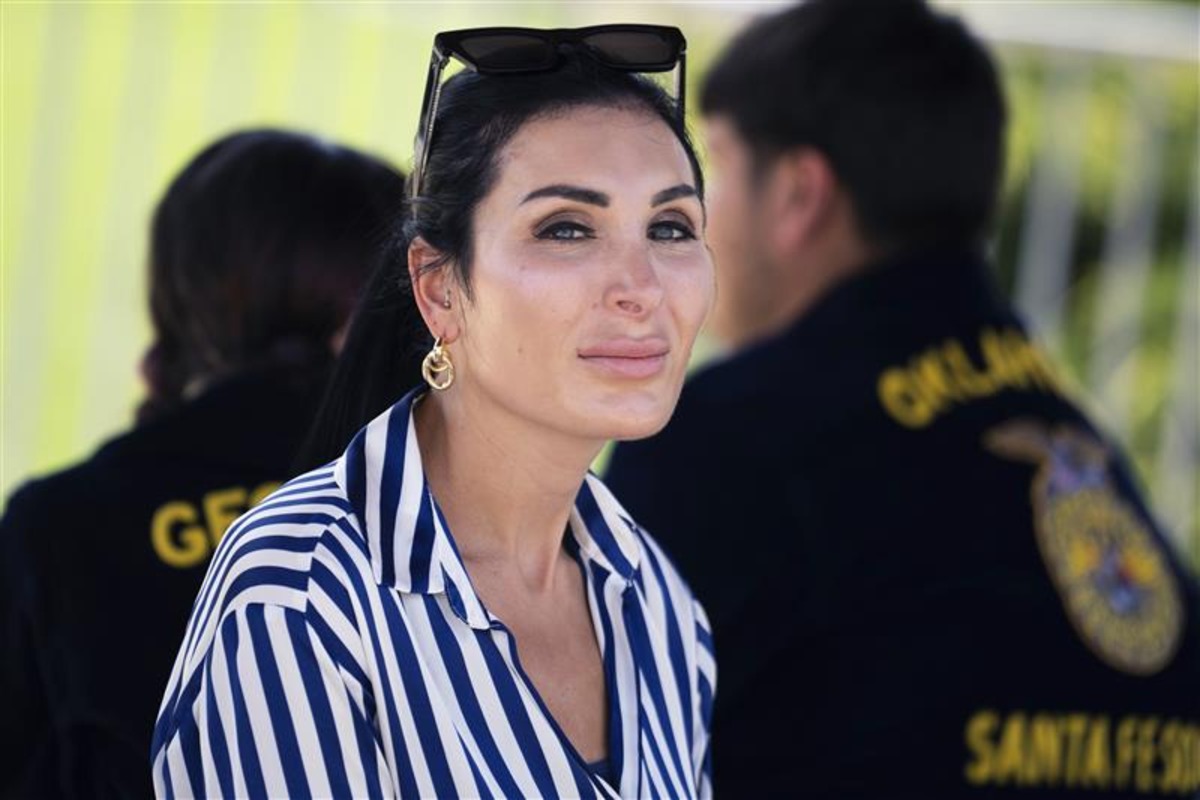 Laura Loomer's Press Role: Navigating New Pentagon Guidelines