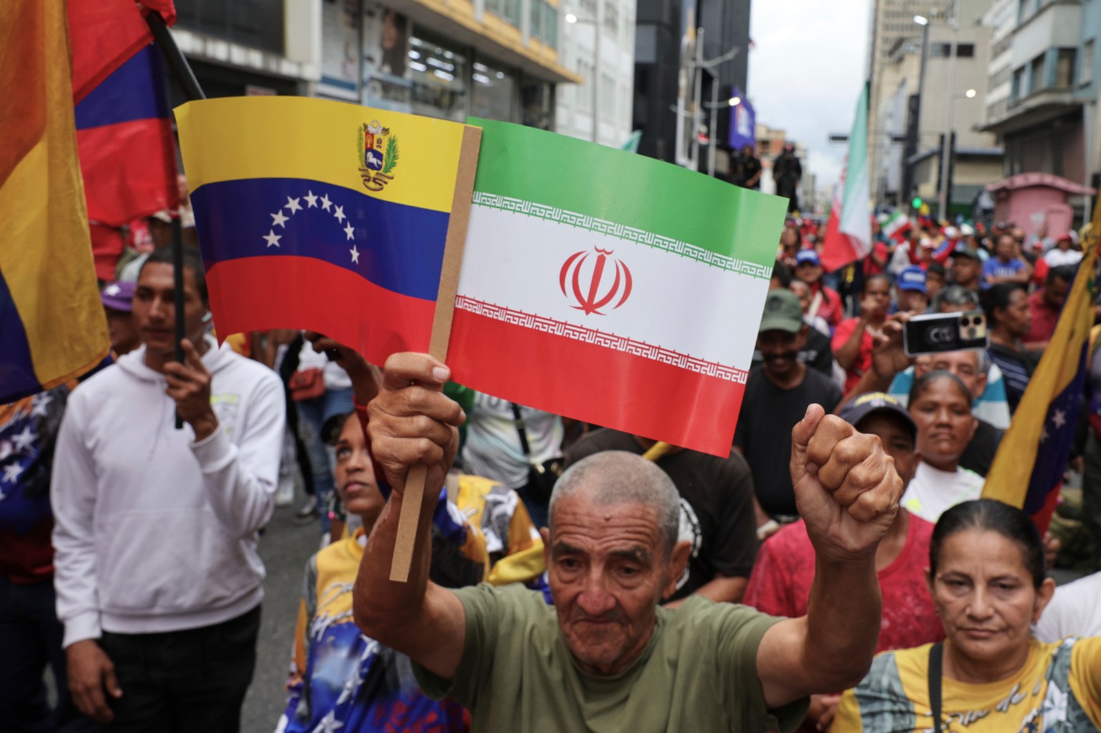 Iran Backs Venezuela Against Trump's 'Bullying' - Newsweek