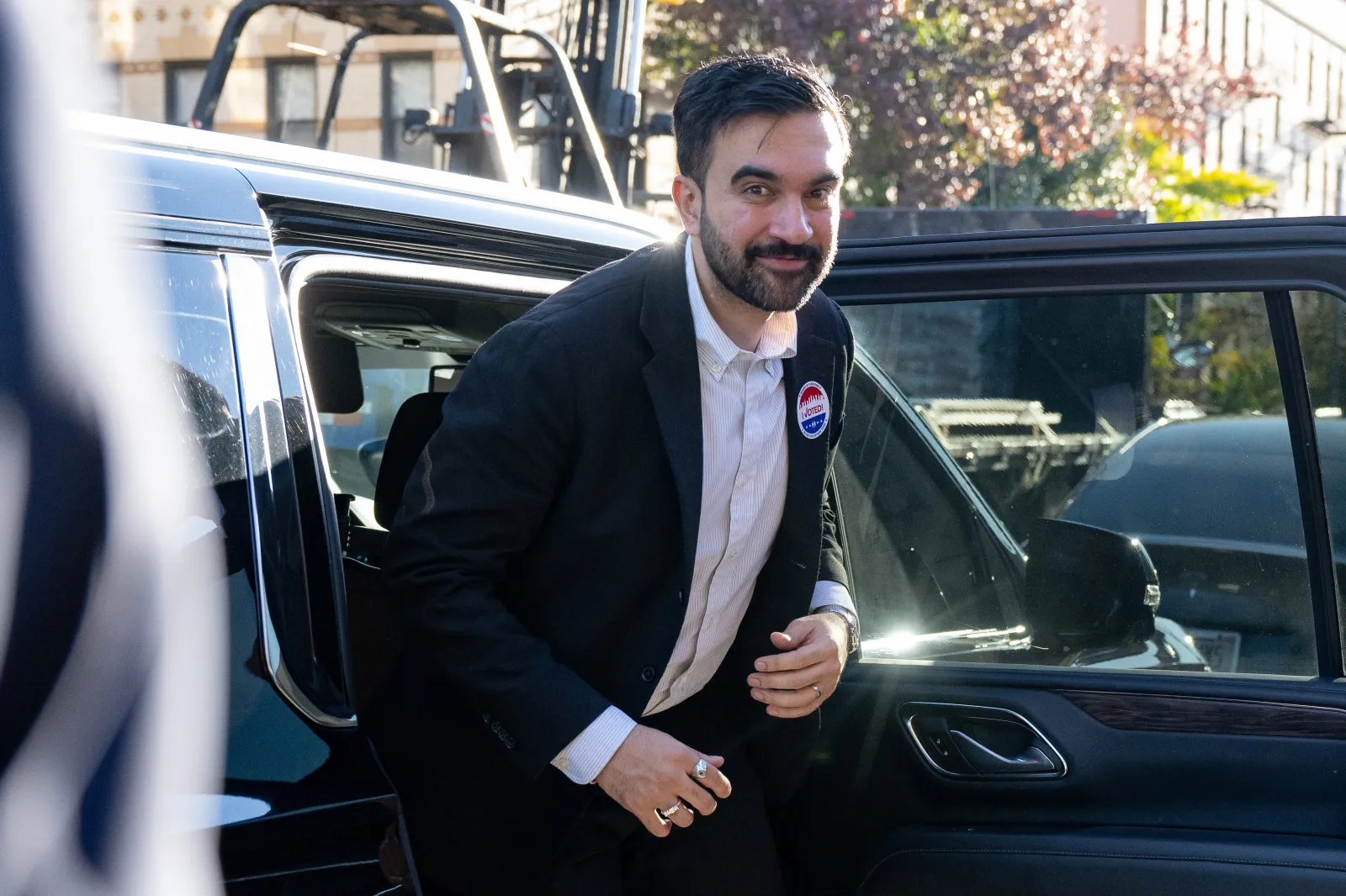 Zohran Mamdani Defeats Cuomo and Sliwa to Win New York City Mayoral ...