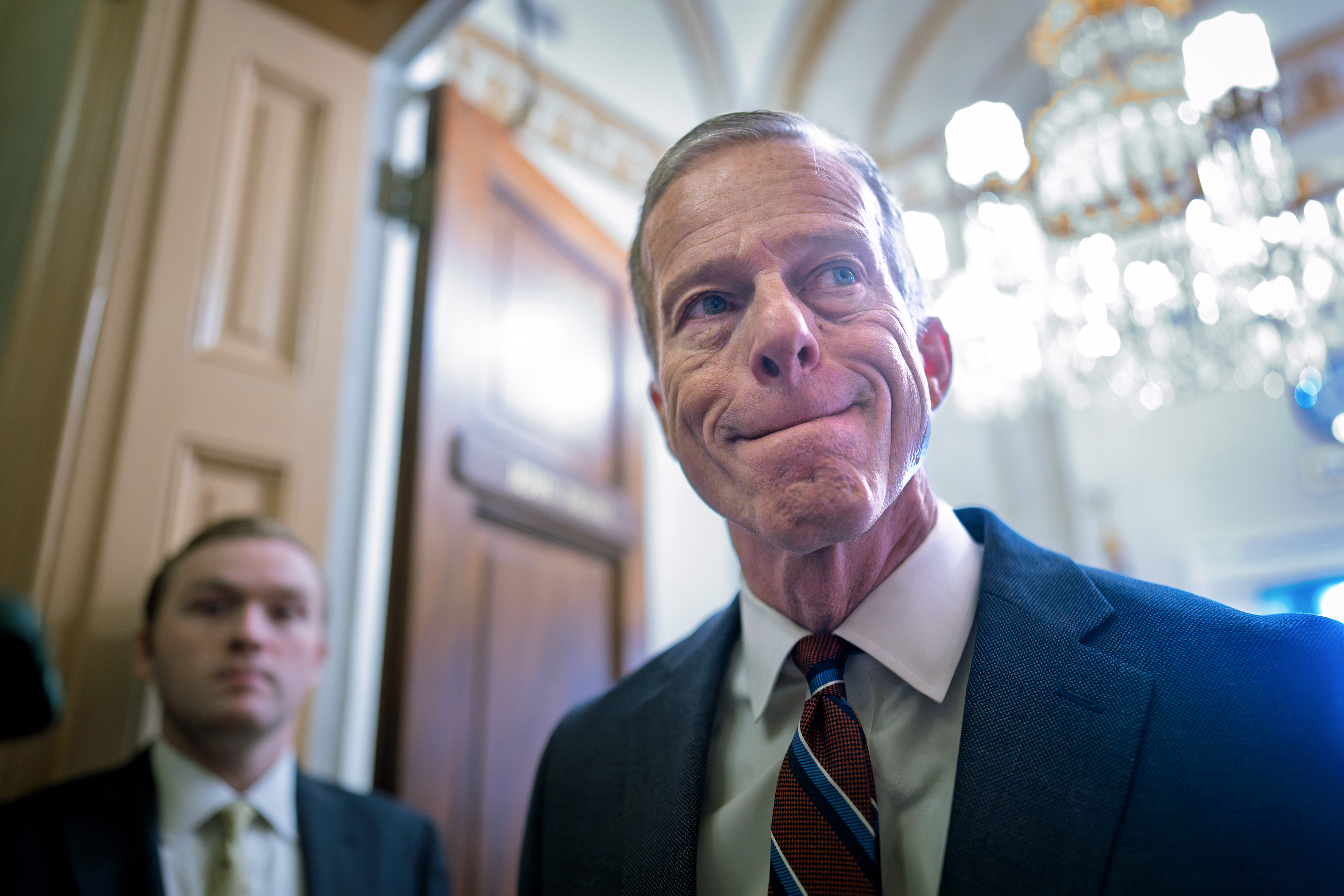 Last Minute Addition in Bill to End Shutdown Sparks Fury Among Republicans